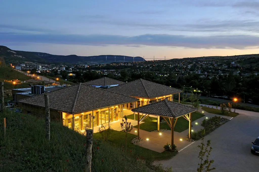 Domaine Saint Esteve Millau 3*,  Francia