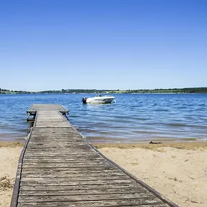 Beau-rivage Du Lac De Pareloup Salles-Curan